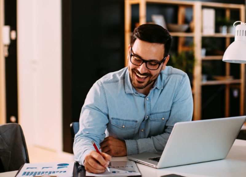 7 Advantages Of Running An Online Business